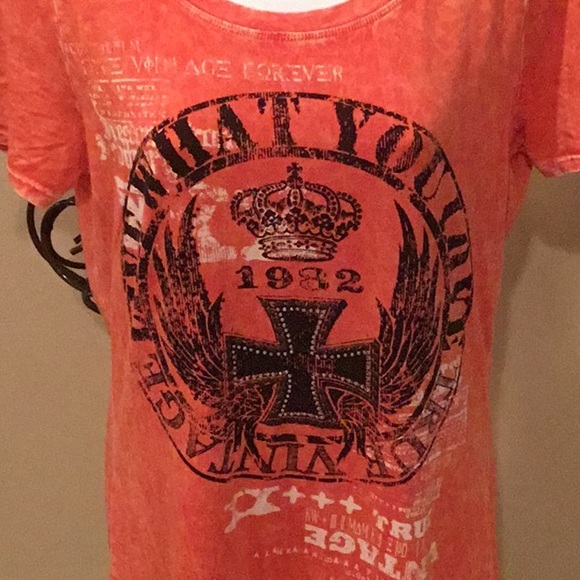 DAYTRIP 🔸 GRAPHIC TEE - Picture 3 of 8